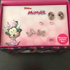 NWT Disney Junior Minnie Mouse Earring Set